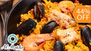 [Imagen:Banquete para 5: Paella Valenciana + Ensalada]