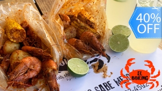 [Imagen:Combo para 4: 2 Libras de Camarones en Salsa Cajún + Papas Fritas + 4 Limonadas o Gaseosas]