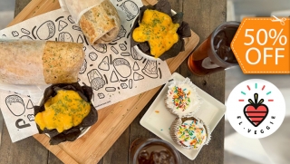 [Image: 2 Burritos Veganos + 2 Nachos con Queso + 2 Tés Helados + 2 Cupcakesm]