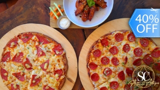 [Image: ¡2 Pizzas Grandes, Pechuguitas Empanizadas, Pichel de Bebida, Postres y Más! ¡Con Vista a Volcanes y Montañas!m]