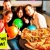 [Imagen:¡Paga Q135 en Vez De Q250 por 1 Hora De Boliche hasta para 5 Personas + Pizza Mediana de 12" de Jamón!]