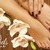 [Imagen:¡Paga $12 en Lugar de $52 por Manicure + Pedicure + Esmalte Permanente en Manos y Pies + Mascarilla + Exfoliación + Gel Refrescante!]