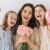 [Imagen:¡Paga Q99 en Lugar de Q200 por Sesión Fotográfica del Día de las Madres hasta para 5 Personas con Set a Elección y 4 Fotos Digitales Editadas!]