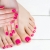 [Imagen:¡Paga Q85 en Lugar de Q480 por Manicure y Pedicure Spa: Aplicación de Esmalte Permanente en Manos y Pies + Exfoliación con Sales Minerales!]