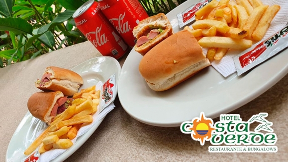 [Image: ¡Paga Q139 en lugar de Q326 por Day Pass para 2 Personas + Snacks a Elección entre: 2 Hot Dogs con Papas Fritas o 1 Porción de Nachos para Compartir + 2 Bebidas Naturales o 2 Gaseosas!m]
