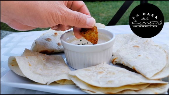 [Image: ¡Paga Q99 en lugar de Q210 por Menú para 2 con: 1 Orden de Fajitas de Pollo al Alioli + 8 Tortillas de Harina o de Maíz + 2 Postres de Torrejas Españolas + 2 Gaseosas o 2 Frescos Naturales!m]