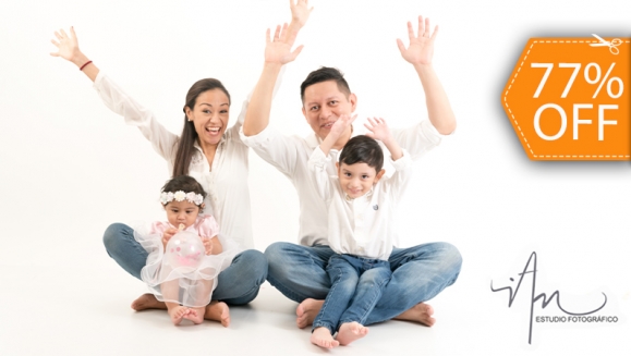 [Image: ¡Paga $23 en Lugar de $100 por Sesión Fotográfica Profesional en Estudio hasta para 5 Personas + 25 Fotografías Editadas en Formato Digital + Tarjeta Digital!m]