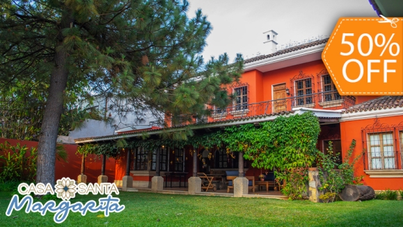 [Image: ¡Valido para fiestas agostinas! ¡Paga $75 en Lugar de $148.69 por Estadía Familiar en Antigua Guatemala para 2 Adultos y 2 Niños (Hasta 9 años) en Habitación Doble, TV, Parqueo, Impuestos Incluidos y Más!m]
