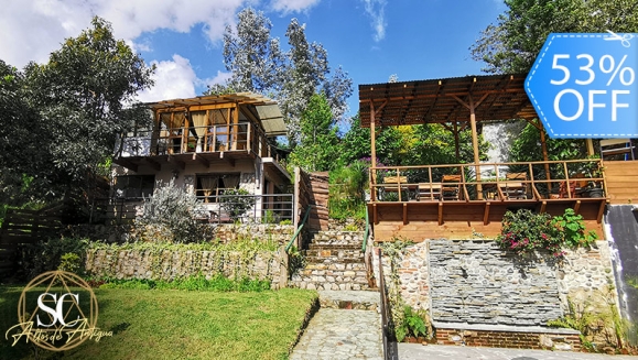 [Image: ¡Paga Q450 en Lugar de Q960 por Estadía de 1 Noche en Cabaña Equipada para 2 Personas, Naturaleza y Vista a Volcanes, Piscina, Fogata, 2 Cenas e Impuestos!m]