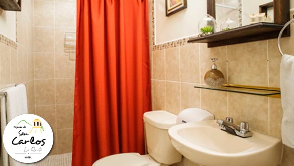 [Image: ¡Paga Q189 en lugar de Q319 por Estadía de 1 Noche en Antigua Guatemala para 2 Personas en Habitación Doble + 2 Desayunos Típicos Chapines + Impuestos Incluidos!m]