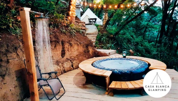 [Image: ¡Paga Q799 en Lugar de Q1,558 por Estadía para 4 en Carpa de Lujo Equipada con: Deck Privado + Camas + Baño + Churrasquera + Utensilios de Cocina + Filtro de Agua + Fogata + Uso de Jacuzzi y Más!m]