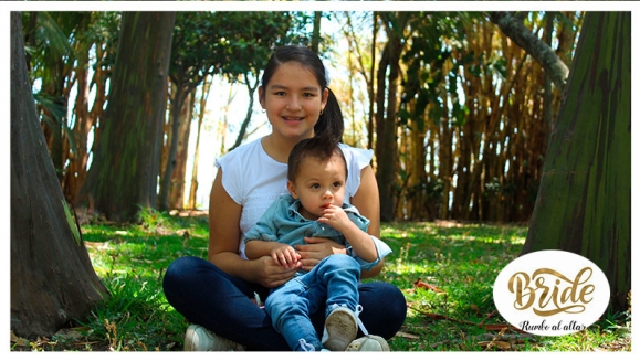 [Image: ¡Paga $20 en Lugar de $55 por 1 Hora de Sesión Fotográfica Profesional en Exterior + 25 Fotos Editadas!m]