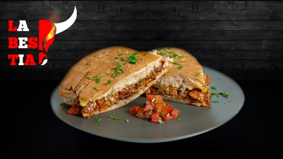 [Image: ¡Paga $10 y consume $20 en todo el Menú de Comida Tex-Mex de La Bestia!m]