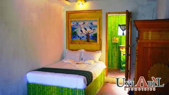 [Image: ¡Fin de Semana en El Lago! ¡Paga Q699 en Lugar de Q1,800 por Estadía de 3 Días y 2 Noches para 2 Adultos en el Lago de Atitlán: Habitación Doble + 4 Desayunos + Uso Ilimitado de Kayaks + Impuestos Incluidos!m]