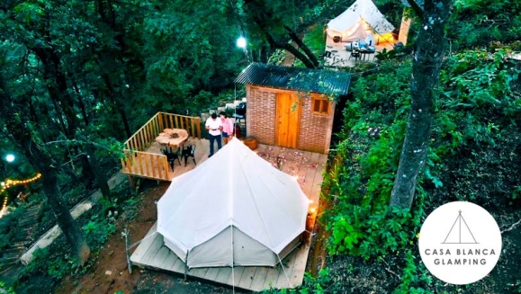 [Image: ¡Paga Q699 en Lugar de Q1,200 por Estadía para 2 Personas en Carpa de Lujo Equipada con: Deck Privado + Camas + Baño + Churrasquera + Utensilios de Cocina + Filtro de Agua + Fogata + Uso de Jacuzzi y Más!m]