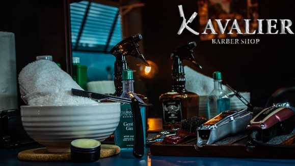 [Image: ¡Paga $9 en Lugar de $40 por 4 Cortes de Cabello + 4 Lavados + 4 Aplicaciones de Producto para Peinar!m]