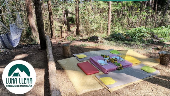 [Image: ¡Paga Q659 en Vez de Q1,320 por Glamping para 2 con Snacks de Bienvenida + Daypass de Aventura: Senderos Ecológicos, Mirador, Rio, Puente Colgante, Fogata y Canchas + Actividad a Elección entre Cuatrimoto, Bicicletas, Picnic o Churrasquera!m]