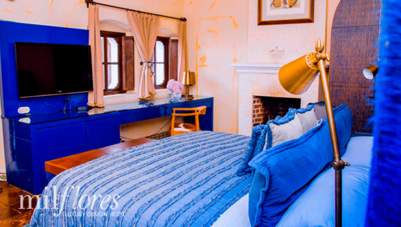 [Image: ¡Paga Q1,293 en lugar de Q3,386 por Estadía Romántica 5 Estrellas para 2 en Suite Temática de Lujo en Antigua + Uso de Piscina y Jacuzzi + 2 Desayunos + Impuestos Incluidos y Parqueo!m]