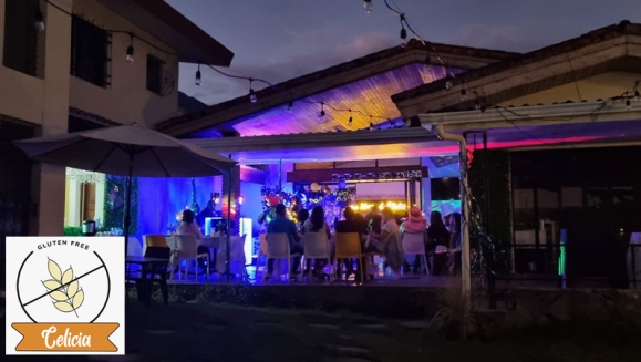 [Image: ¡Paga $8.50 en Lugar de $17 por 2 Pizzas Personales Libres de Gluten de Especialidad a Elección entre Margarita o Vegetariana!m]