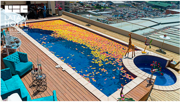 [Image: ¡Paga Q559 en lugar Q1,227 por Estadía para 2 Adultos en Junior Suite o Familiar en Double Queen + 2 Desayunos Buffet + Cóctel de Bienvenida + Acceso al Roof Top con Piscina Climatizada, Jacuzzi, Sauna Seco y Gimnasio!m]