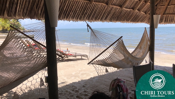 [Image: ¡Paga Q599 en Vez de Q1,500 por Estadía de 3 Días y 2 Noches para 2 Adultos y 2 Niños en el Mar Caribe con: 2 Noches en Habitación Doble con A/C, WIFI, TV + 1 Aventura Acuática a Elección entre Tour en Lancha, Pesca, Ski o Moto de Agua + Discoteca!m]