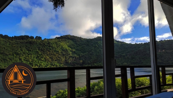 [Image: ¡Paga Q699 en Lugar de Q1,600 por Estadía hasta para 7 Personas en Cabaña + Uso de Lancha de Remos + Uso de Instalaciones (Jardines, Ping-Pong, Voleibol, Fogata) + Impuestos Incluidos!m]