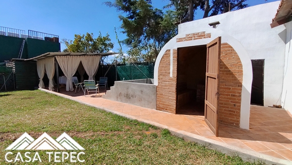 [Image: ¡Paga Q599 en Lugar de Q1,200 por Estadía Romántica que Incluye: 1 Noche para 2 Personas + 2 Desayunos Típicos  + Uso de Jacuzzi, Temazcal, Teepe y Fogata!m]