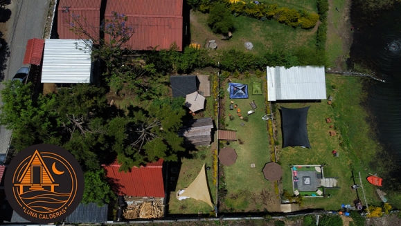 [Image: ¡Paga Q699 en Lugar de Q1,600 por Estadía hasta para 7 Personas en Habitación Tipo Cabaña + Uso de Lancha de Remos + Uso de Instalaciones (Jardines, Ping-Pong, Voleibol, Fogata) + Impuestos Incluidos!m]