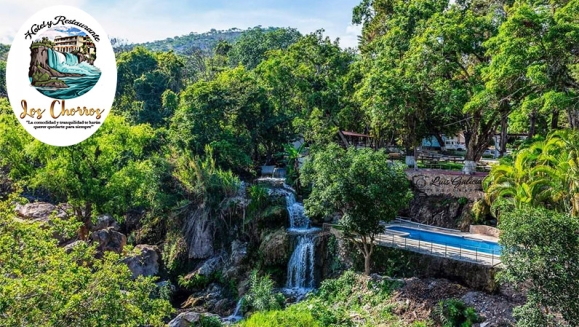[Image: ¡Paga Q299 en Lugar de Q600 por Estadía para 2 Personas Por 3 Días y 2 Noches en Hotel Los Chorros con Balneario, Cascada Artificial, Piscinas y Áreas Recreativas!m]