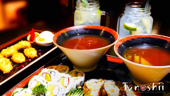 [Image: ¡Paga Q189.50 en lugar de Q379 por Menú Japonés para 2 que Incluye: 2 Sopas Miso + 2 Rollos de Sushi de Especialidad a Elección entre California o Acatenango + 1 Yakisoba de Pollo + 1 Banana Tempura con Helado de Vainilla + 2 Bebidas Naturales!m]