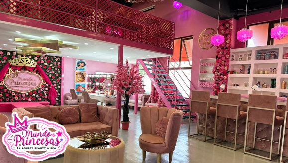 [Image: ¡Paga Q99 en Lugar de Q350 por Servicios de Salón y Glamour Para Tu Princesa: ¡Peinado con Glitter + Maquillaje Fantasía + Esmaltado + Uso de Vestidos y Accesorios del Magic Closet + Fotografías Digitales en Cabinas Personalizadas + Snacks!m]