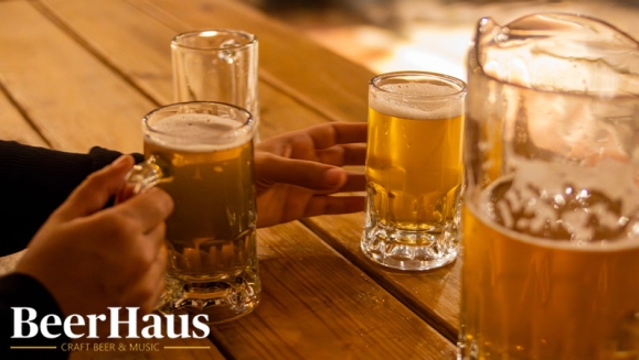 [Image: ¡Paga $15 en Lugar de $30 por 1 Pichel de 60 Onz de Cerveza Artesanal en BeerHaus + 1 Pizza de 8 Porciones!m]