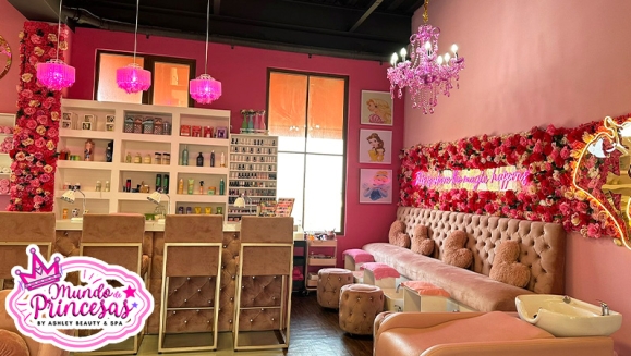 [Image: ¡Paga Q99 en Lugar de Q350 por Servicios de Salón y Glamour Para Tu Princesa: Lavado + Tratamiento + Peinado con Glitter + Esmalte + Uso de Vestidos y Accesorios del Magic Closet + Fotografías Digitales en Cabinas Personalizadas + Snacks!m]