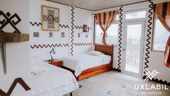 [Image: ¡Paga Q499 en Lugar de Q1,320 por Day Pass para 2 en Hotel Uxlabil que Incluye: 2 Desayunos + 2 Almuerzos + Jacuzzi + Sauna + Uso Ilimitado de Kayaks!m]