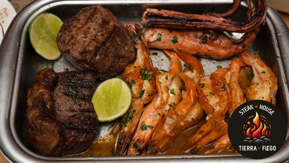 [Image: ¡Nueva Parrillada! ¡Paga Q315 en Vez de Q521 por “Maristierra" Familiar Hasta para 4 Personas con: 1 Lb de Lomito o Puyazo + 1/2 Lb de Camarones + 1/2 Lb de Pulpo +  2 Guarniciones + Pichel de Bebida + 2 Postres!m]