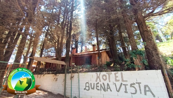 [Image: ¡Conéctate con la Naturaleza en La Palma, Chalatenango! ¡Paga $42.60 en Lugar de $71 por Estadía de 1 Noche para 4 Personas + 4 Desayunos Típicos + 2 Usos de Columpio!m]