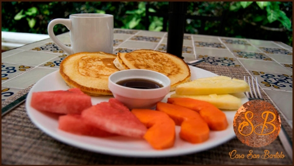 [Imagen:¡Paga $69 en Lugar de $140 por Estadía para 2 personas + 2 Desayunos Típicos + 2 Cenas o Almuerzos en Casa San Bartolo, Antigua Guatemala!]