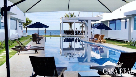 [Image: ¡Escape Frente al Mar en Casa Real Boutique, Monterrico! ¡Paga Q650 en Lugar de Q1,100 por Estadía en Habitación Doble Para Hasta 4 Personas + 2 Desayunos + Playa Privada + Piscina y Más!m]