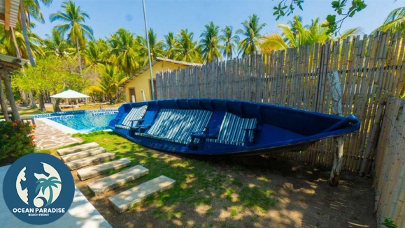 [Image: ¡Plan Playero en Pareja! ¡Paga $107 en Lugar de $179 por Estadía Para 2 Personas en Ocean Paradise, Playa Barra de Santiago, Ahuachapán! ¡Solo 18 Cupones Disponibles!m]
