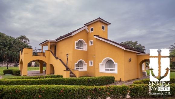 [Image: ¡FLASH SALE Fin de Semana en Amatique Bay Resort! ¡Paga Q982 en Vez de Q1,227 por Estadía Para Viernes o Sábados en Habitación Studio Para 2 Adultos y Hasta 2 Niños + Uso de Instalaciones + Impuestos! ¡Solo 10 Cupones Disponibles!m]