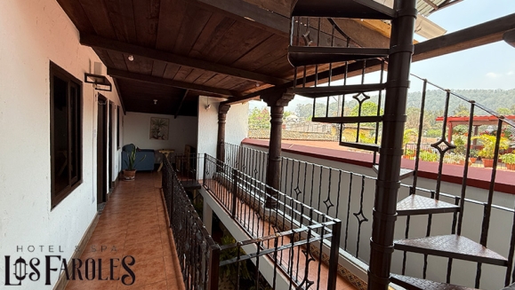 [Image: ¡La Escapada que Merecen Está Aquí! ¡Paga Q499 en Lugar de Q850 por Estadía en Antigua Guatemala para 2 Personas: Habitación Doble + 2 Desayunos!m]