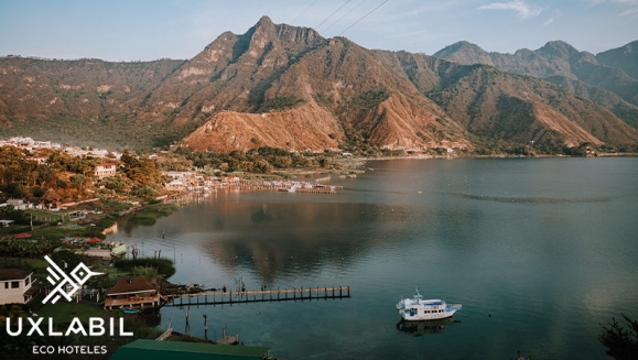 [Image: ¡Paga Q750 en Lugar de Q1,790 por Estadía de 3 Días y 2 Noches para 2 Adultos en el Lago de Atitlán: Habitación Doble + 4 Desayunos + Tour de Abejas Mayas y Miel Orgánica + Kayaks + Impuestos Incluidos!m]