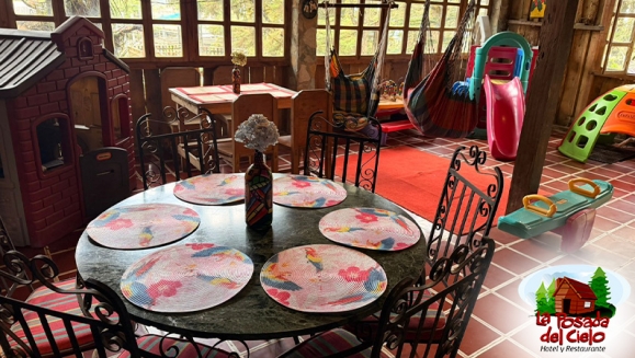 [Image: ¡Vive el Clima Fresco de Montaña! ¡Paga $37 en Lugar de $77 por Estadía de 1 Noche para 4 Personas en Habitación Doble + 2 Desayunos Típicos en Hotel y Restaurante La Posada del Cielo en El Pital, Chalatenango!m]