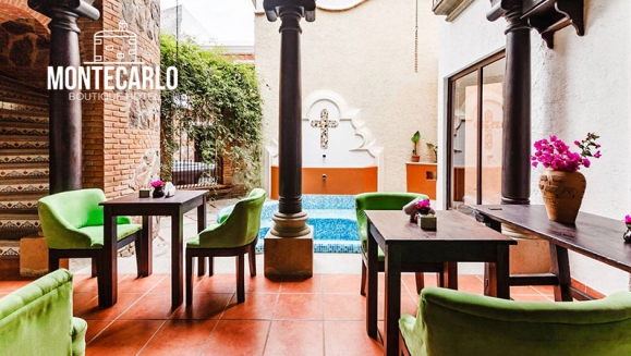 [Image: ¡Paga Q299 en lugar de Q850 por Estadía para 2 Personas + 2 Desayunos en Antigua Guatemala!m]