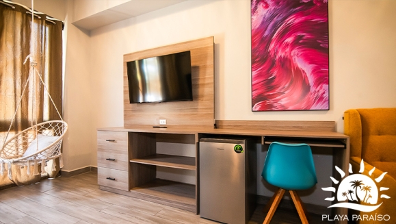 [Image: ¡Descanso Cerca del Mar! ¡Paga Q499 en Lugar de Q900 por Estadía de 1 Noche Para Hasta 2-4 Personas en Monterrico: Habitación con A/C + Ducha y Baño Privado + Televisión + Amenidades + Piscinas + Playa y Más!m]