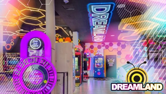 [Image: ¡Dreamland Llega al Centro Histórico! ¡Paga $19 en Lugar de $41.98 por 2 Hot Dogs + 2 Papas + 2 Sodas + $30 de Saldo para Jugar!m]