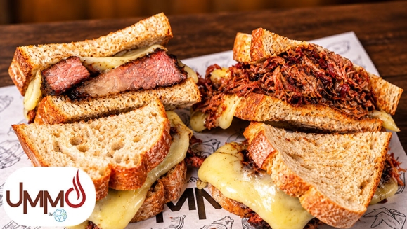 [Image: ¡Menú Delicioso para Dos! ¡Paga Q80 En Lugar de Q170 por 2 Sándwiches a Elección entre Pulled Pork o Brisket!m]