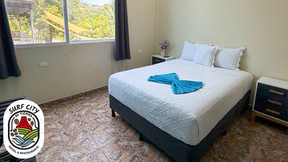 [Image: ¡Flash Sale en Surf City, La Libertad para Escaparte en Pareja! ¡Paga $61 en Lugar de $103 por Estadía de 1 Noche Hasta Para 2 + 2 Desayunos Típicos! ¡Solo 33 Cupones Disponibles!m]