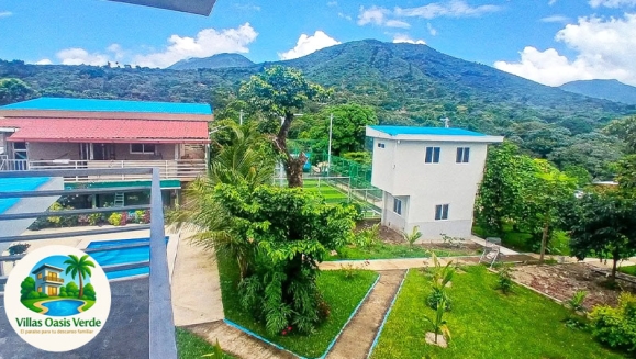 [Image: ¡Un Día Diferente! ¡Paga $30 en Lugar de $50 por Day Pass Para 2 Personas en Villa Oasis Verde, Salcoatitán, Sonsonate + 2 Almuerzos + Merienda + Uso de Instalaciones: Piscina, Jardines, Canopy y Más!m]