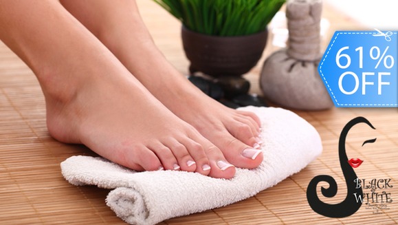 [Image: ¡Paga Q79 en vez de Q200 por Pedicure Clínico en Seco con Evaluación, Desinfección, Limpieza de Canales, Recorte y Limado de Uñas, Eliminación de Cutícula y Callosidades, Exfoliación, Crema Hidratante y Brillo Fortalecedor de Uñas en Black and White!m]